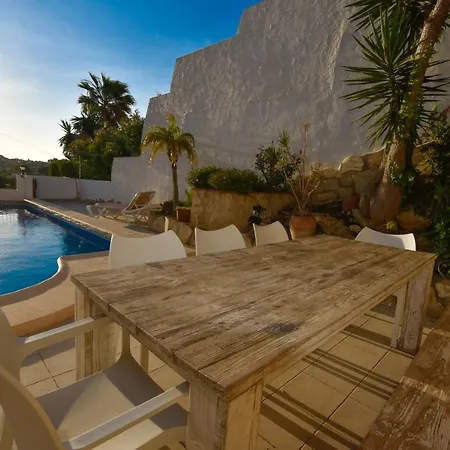 La Buena Vida Villa *