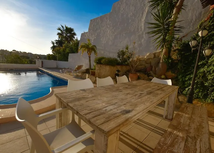 La Buena Vida Villa *